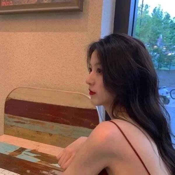 埃宫艳异